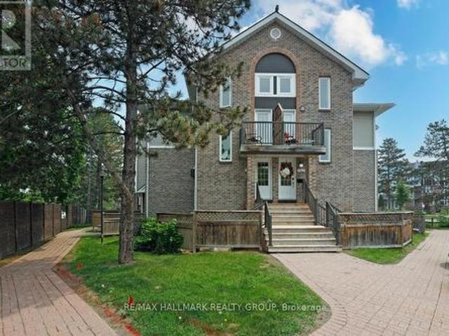 8 3 Stonebank Crescent, Ottawa, ON, K2H 9M2 townhouse for sale | Listing ID X12205 | Royal LePage