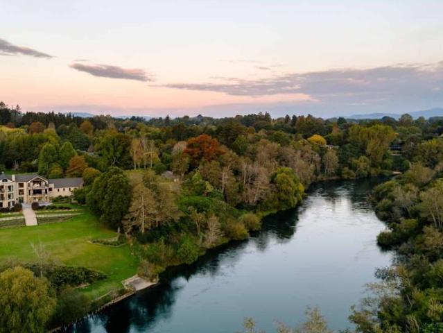 8,425sqm Cambridge Estate