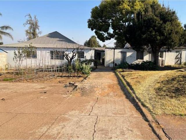 8 565 m² Land available in Del Judor