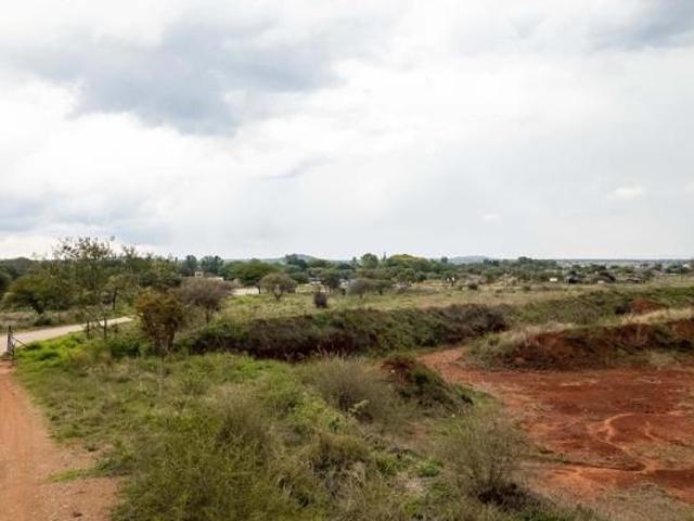 8.5 ha Land available in Kalkfontein AH