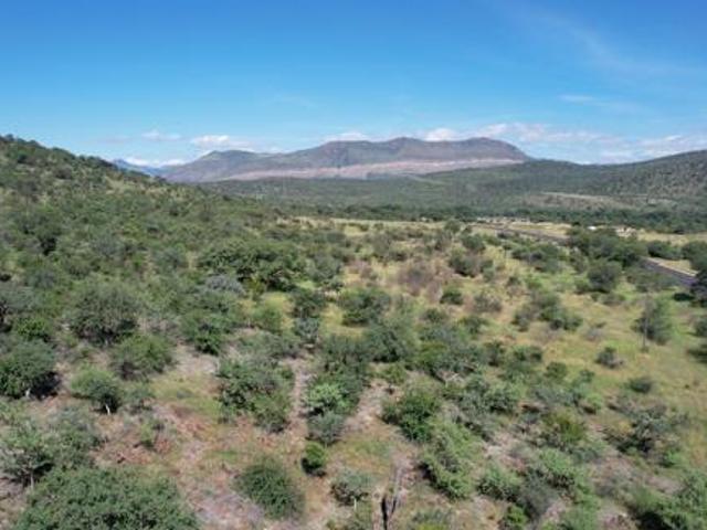 8.5 ha Land available in Steelpoort