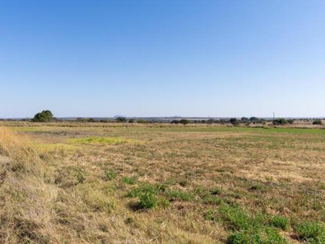 8.5 ha Land available in Doornbult AH