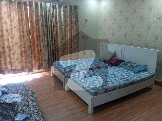 8.5 marla 2.5 story corner house available for sale in punjab university employees housing society