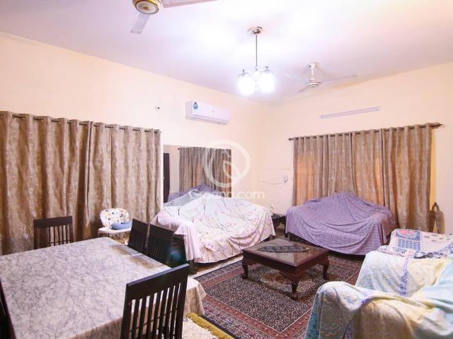 8.5 Marla house for sale