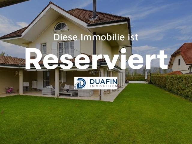 8.5 Zi. Villa mit Pool & Einliegerwohnung in Oberentfelden