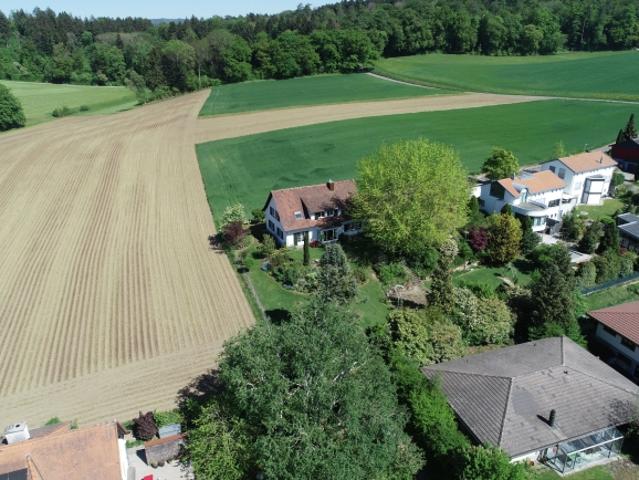 8.5 Zimmer Landhausvilla an bester Aussichtslage mit grossem Garten
