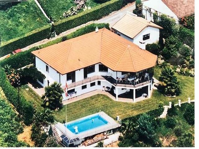 8.5 Zimmer Villa