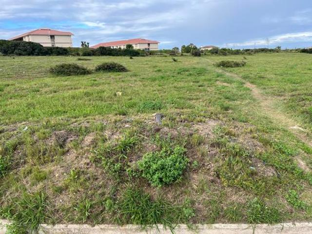 8 648 m² Land available in Bluewater Bay