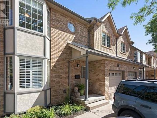 8 705 Cumberland Avenue, Burlington Roseland, ON, L7N 3W4 townhouse for sale | Listing ID W13543 | Royal LePage