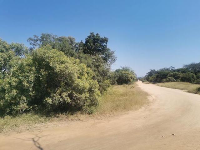 8 840 m² Land available in Moditlo Nature Reserve