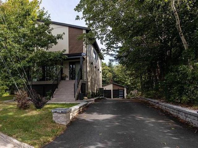 8A Applewood Lane, Dartmouth, NS, B2X 2Z6 house for sale | Listing ID 202611 | Royal LePage