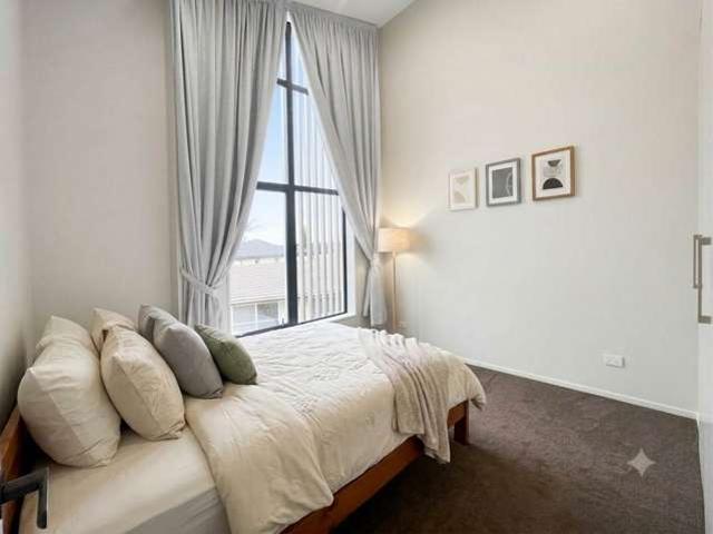 8A Baringa Place, Botany, Manukau City