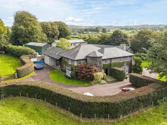 8a Logwood Road