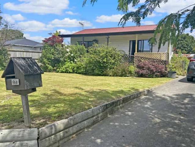 8A Paterson Street, Pahiatua, Tararua