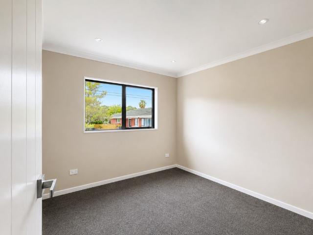 8B Kelvyn Grove, Hill Park, Auckland