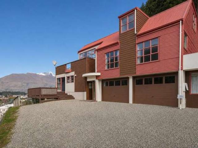 8B Kiely Lane, Queenstown