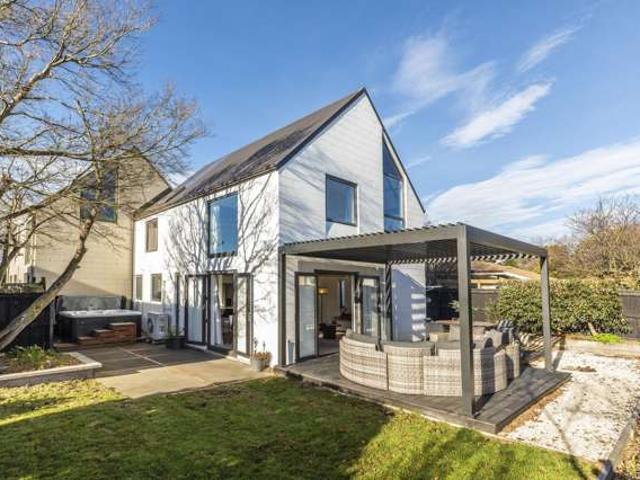 8B Parkview Place, Avonhead, Christchurch City