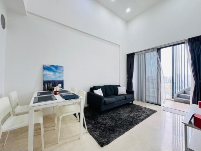 8M Residences Condominium For Rent, $7,500, 3 Bed 2 Bath 1,841 sqft $4.07 psf