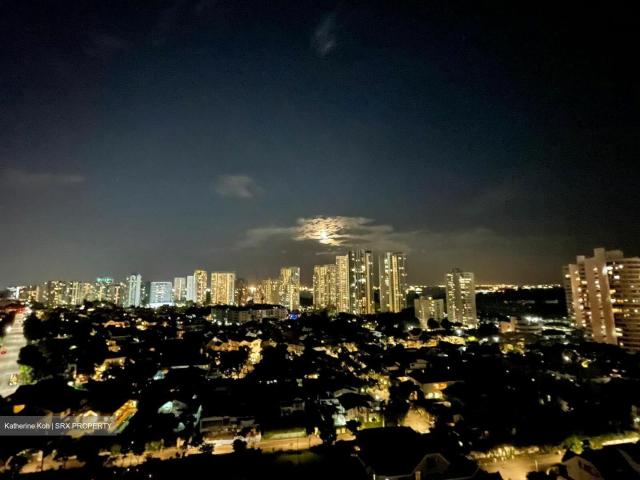 8m Residences D15, Apartment