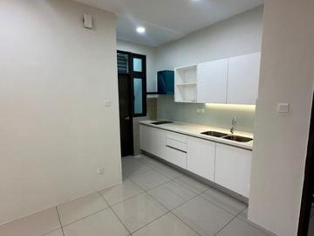 8scape Residences Taman Perling Partially Furnished FOR RENT
