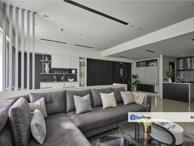 8th & Stellar, Sri Petaling
