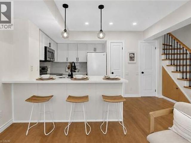 93 The Queensway Unit# 50, Toronto, ON, M6S 5A7 townhouse for sale | Listing ID 40852 | Royal LePage