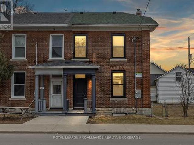 93 Division Street, Kingston Central City East, ON, K7L 3M2 house for sale | Listing ID X13248 | Royal LePage