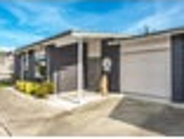 Whanganui East Townhouse