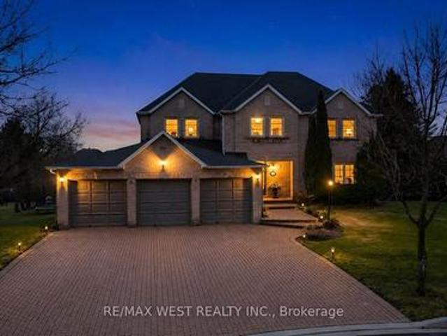 93 Fern Valley Crescent, Richmond Hill, ON, L4E 2J6 house for sale | Listing ID N13638 | Royal LePage