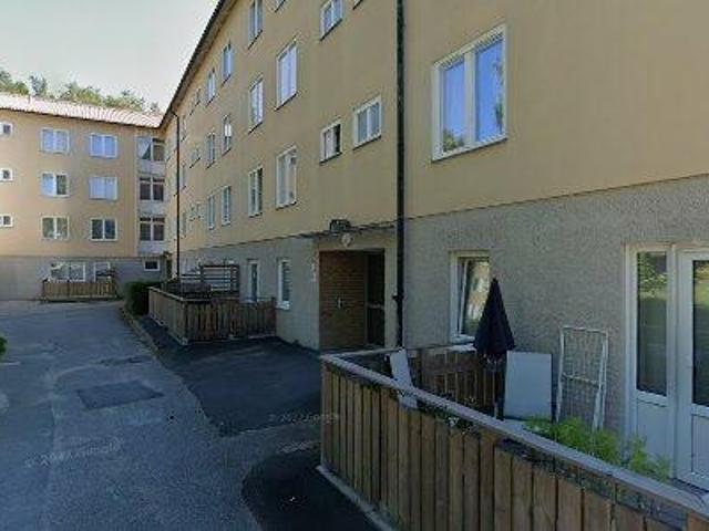 93 m2 lägenhet uthyres i Södertälje