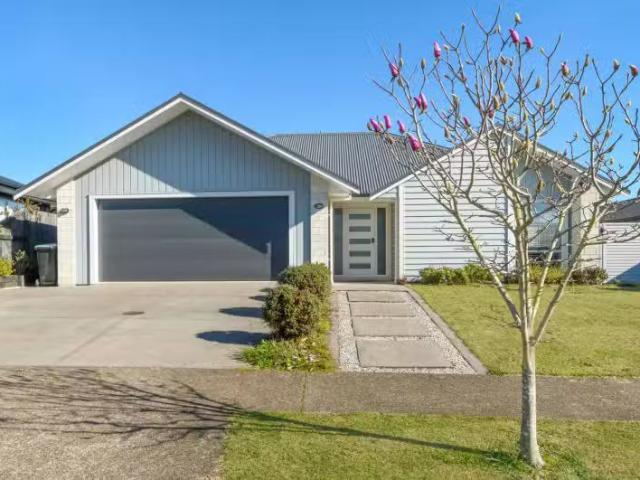 93 Puhirake Crescent, Pyes Pa, Tauranga For Sale