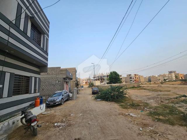 93 Square Yards Prime Plot For Sale Gold Block, North Town Residency Phase 1