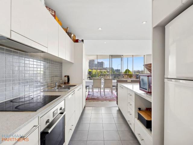 93m2 apartment with north facing outlook!