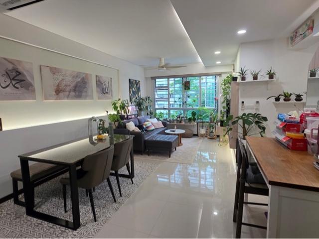 93A Telok Blangah Street 31 HDB Apartment For Sale, $900,000, 3 Bed 2 Bath 1,001 sqft $899.00 psf