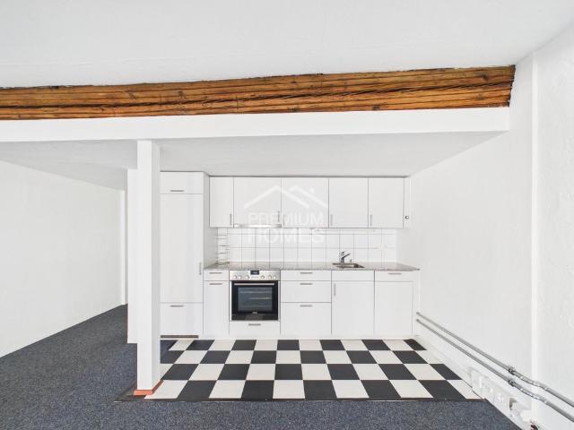 900 CHF for this location?! An absolute old town gem!