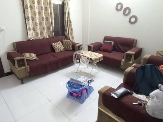 900 Ft² Upper portion for Rent