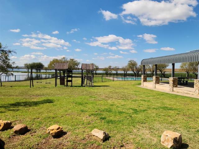 900 m² Land available in Summer Place Estate