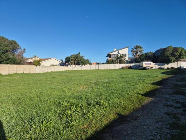 900 m² Land available in Franskraal
