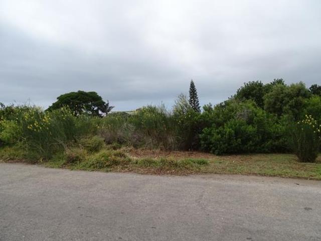 900 m² Land available in Jeffreys Bay Central