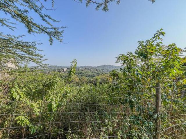 900 m² Land available in Sheffield Beach