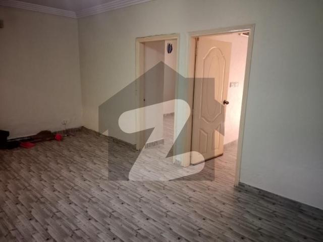 900 Square Feet Flat Up For rent In DHA Phase 6