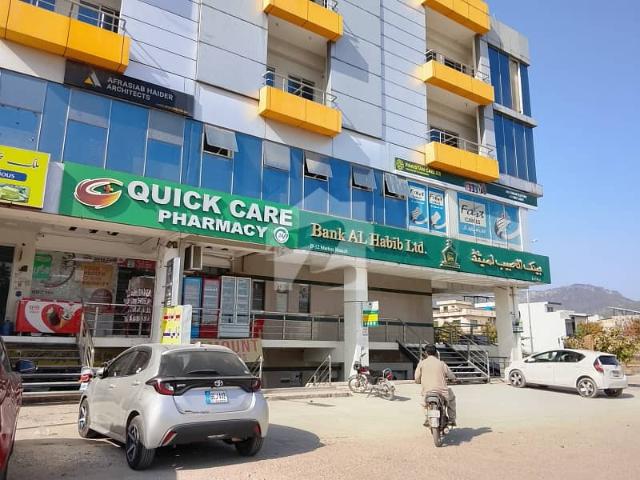 900 Square Feet Flat In D 12 For Sale At Good Location