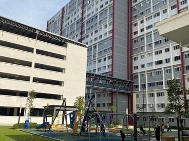 Full LoanKemuning Idaman 900sqftApartment Shah Alam Below 300K