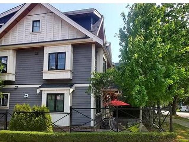 901 Broadway Street E, Vancouver, BC, V5T 1Y3 townhouse for sale | Listing ID R2972 | Royal LePage