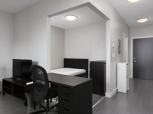 9025 Highland Crt 3rd Floor, Burnaby