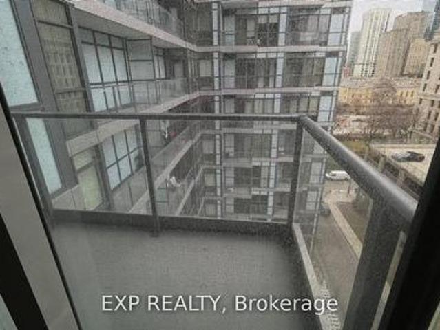 902 210 Simcoe Street, Toronto, ON, M5T 2W5 lease for lease | Listing ID C13182 | Royal LePage
