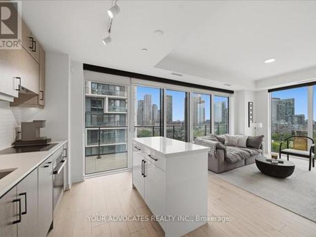 902 9 Tecumseth Street, Toronto, ON, M5G 3V4 condo for sale | Listing ID C13523 | Royal LePage