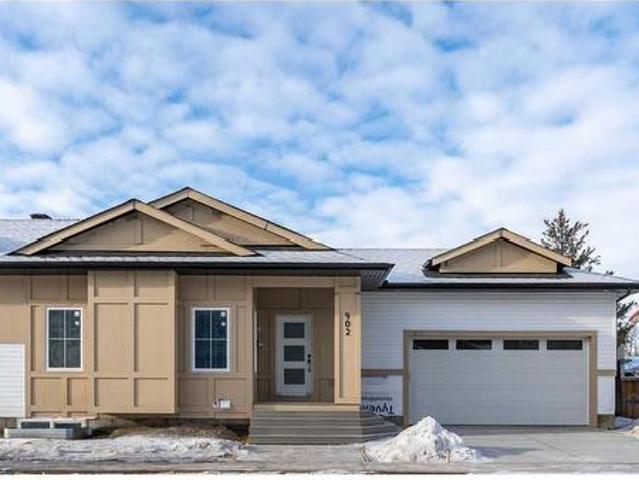 902 Macleod Trail Sw, High River, AB, T1V 1C1 house for sale | Listing ID A2180 | Royal LePage