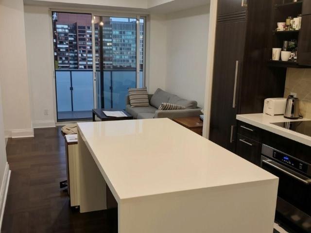 903 1 Bay Street, Toronto | Leased, C13561 | Condos. Ca