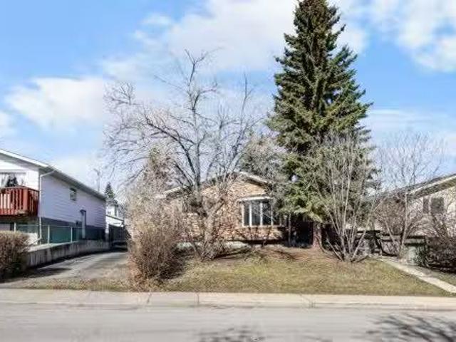 903 40 Street Sw, Calgary, AB, T3C 1W4 house for sale Listi.